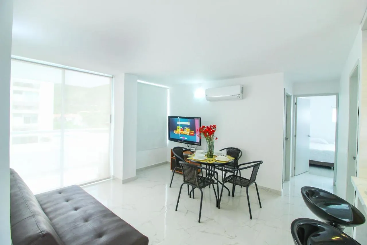 Apartamento con Balcón - Cerca al Mar Santa Marta